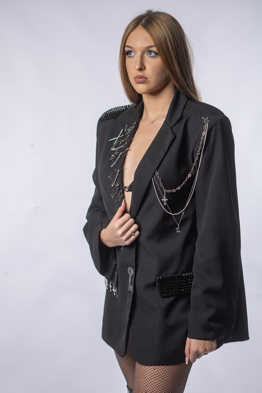 Sacou Oversized STRIX Handmade – Detalii din Oțel & Broderie Statement