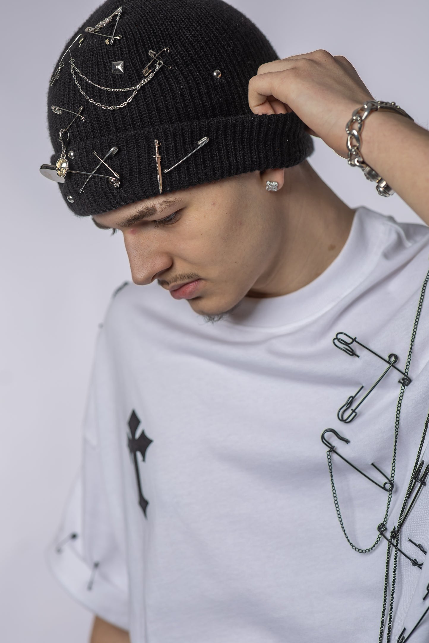 Fes NEOPUNK – Ace, Lanțuri & Detalii Metalice