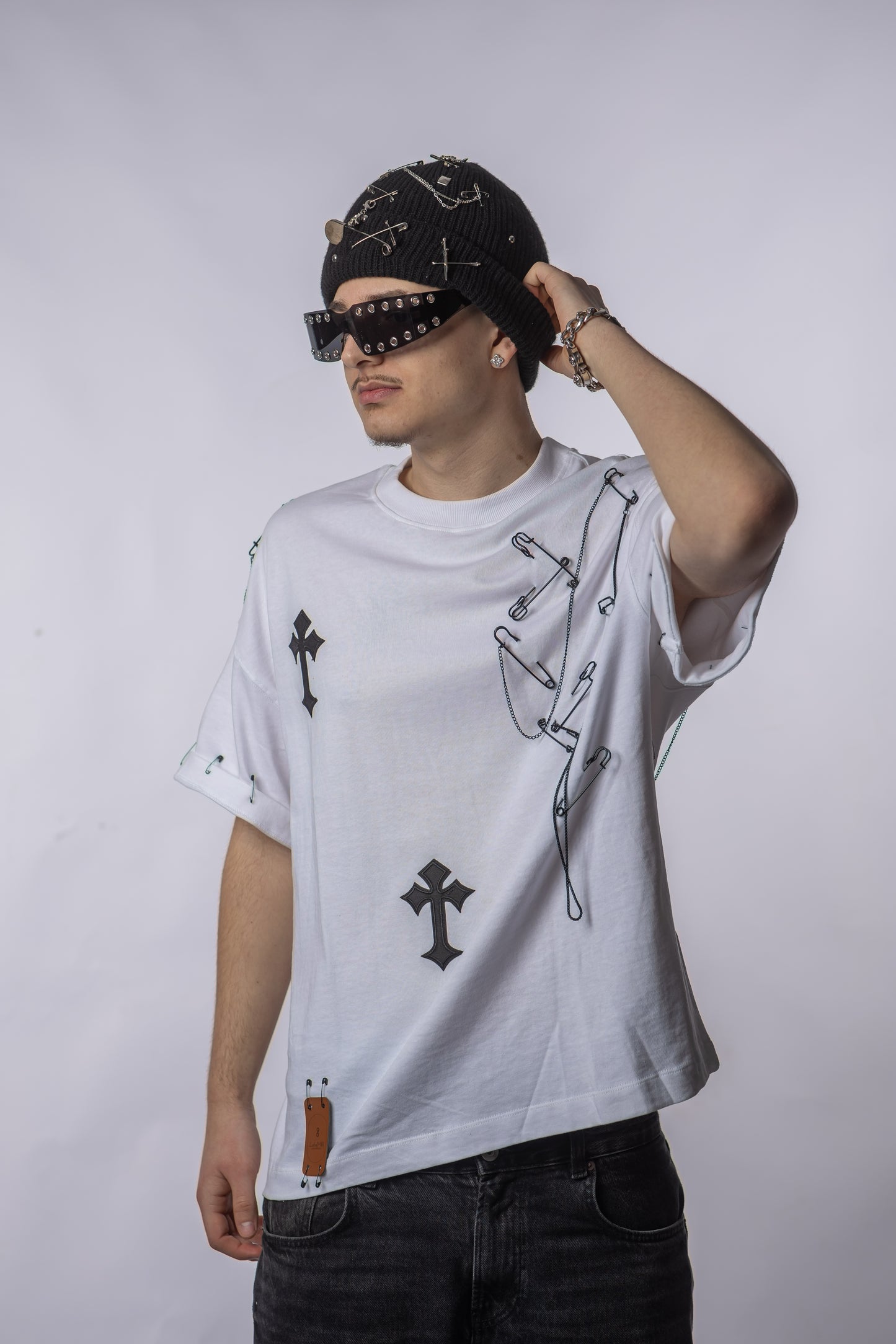 Fes NEOPUNK – Ace, Lanțuri & Detalii Metalice